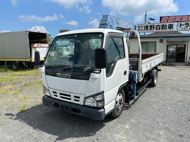 Isuzu Elf 1