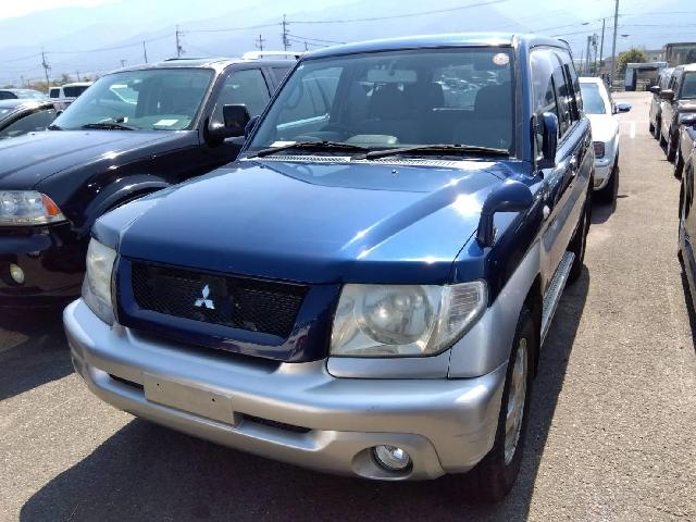 Mitsubishi Pajero iO 1