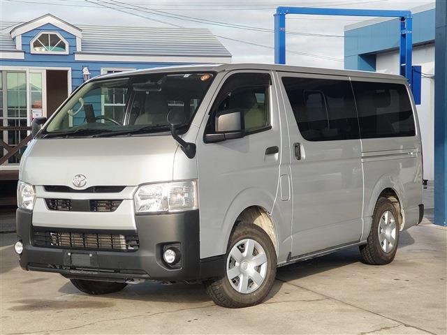 Toyota Hiace Van 1