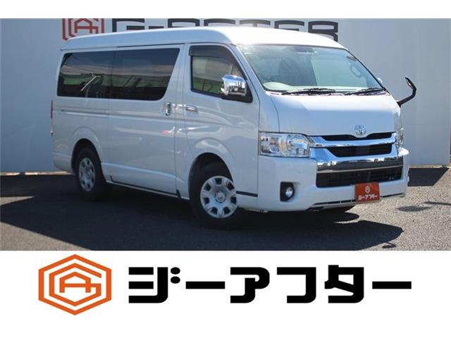 Toyota Hiace Van 2