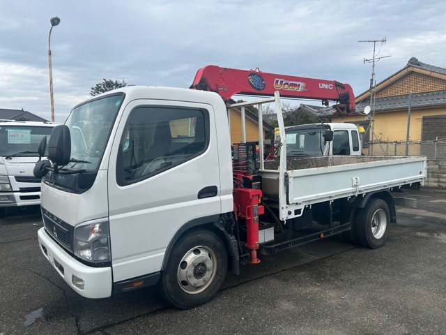 Mitsubishi Fuso Canter 1