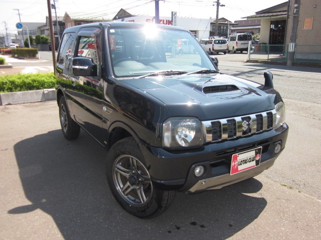 Suzuki Jimny 1