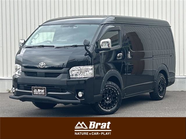 Toyota Hiace 2
