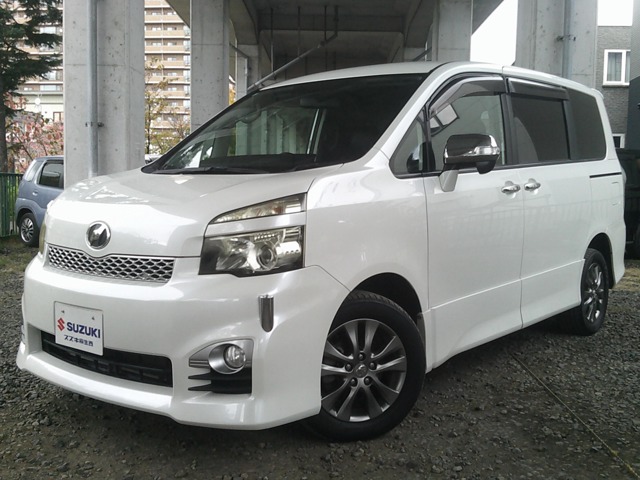 2011 Toyota Voxy