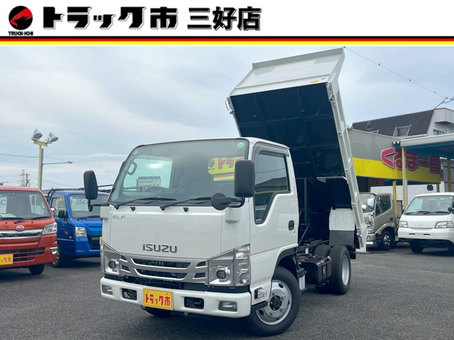 Isuzu Elf 1