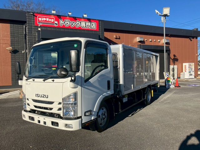 2019 Isuzu Elf