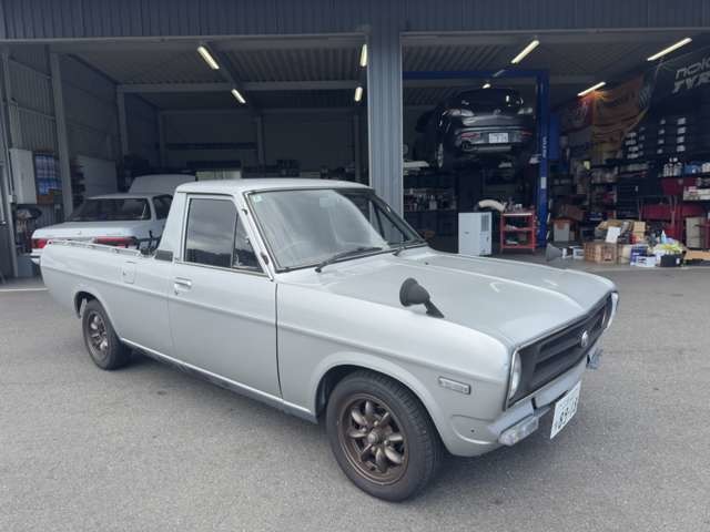 1990 Nissan Sunny Truck
