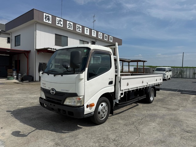 Hino Dutro 1