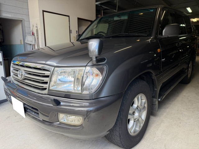 2004 Toyota Land Cruiser 100