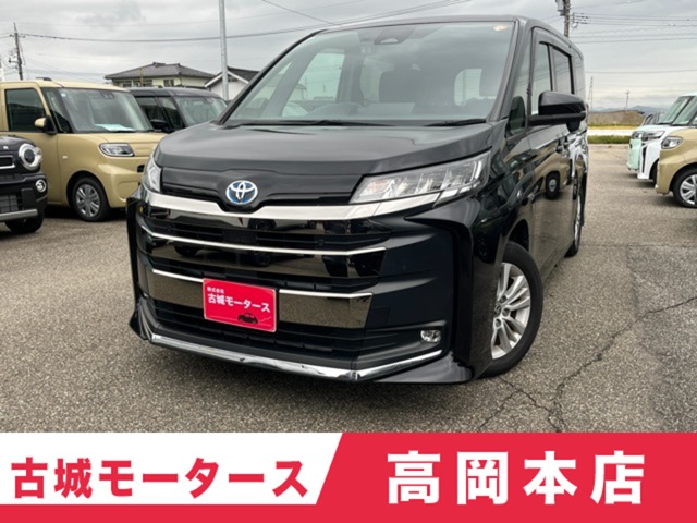 Toyota Noah 1