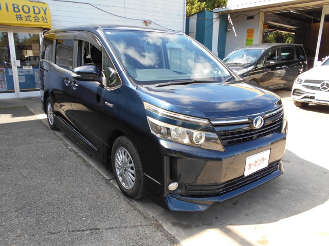2014 Toyota Voxy