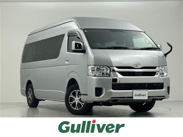 Toyota Hiace 1