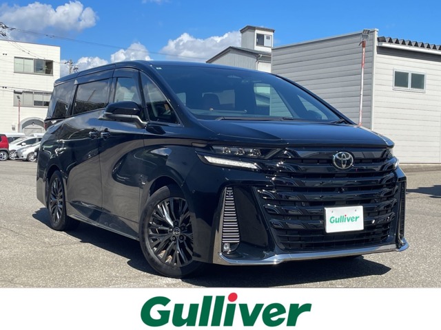 Toyota Vellfire 1