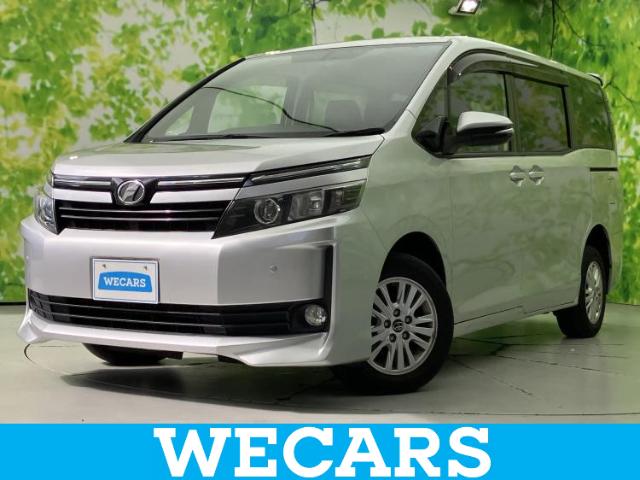 Toyota Voxy 2