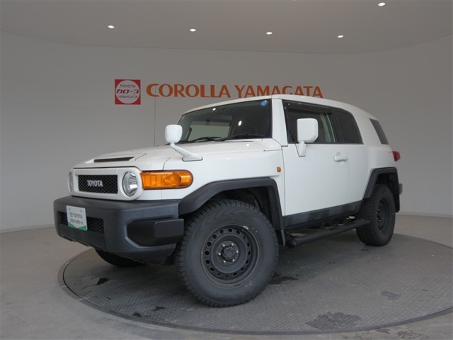 Toyota FJ Cruiser 2