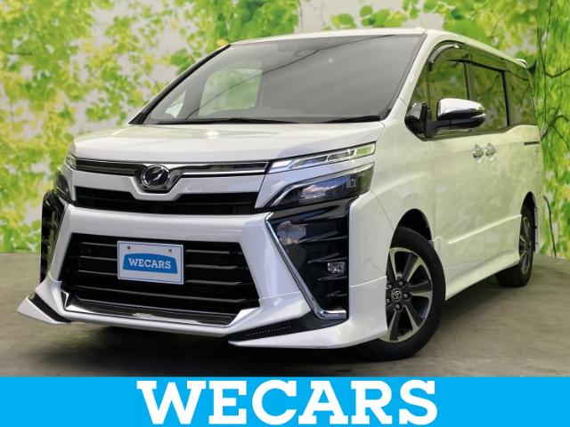 Toyota Voxy 1