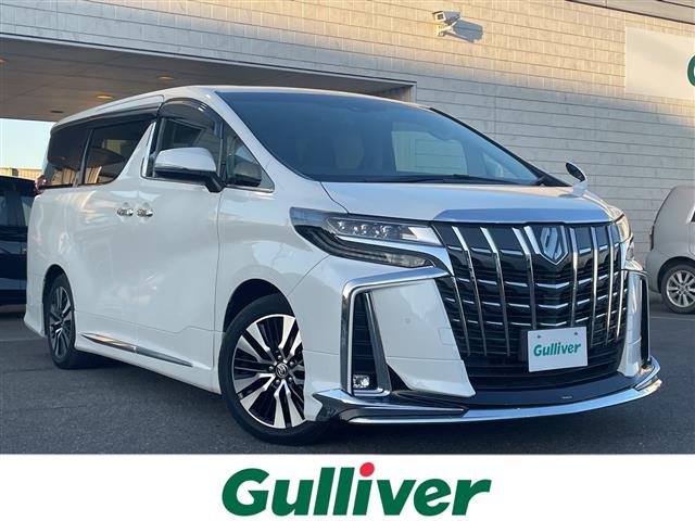 Toyota Alphard 1