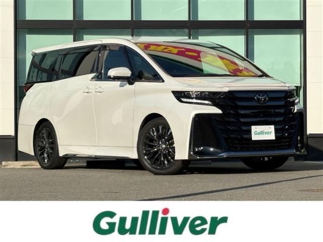 Toyota Vellfire 1