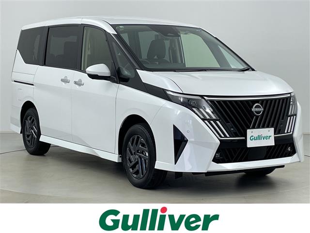 Nissan Serena 1