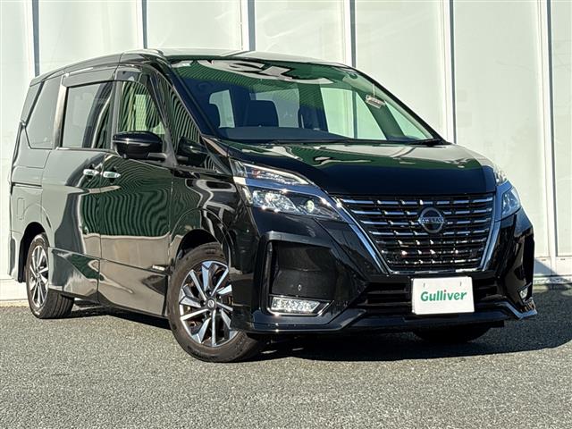 Nissan Serena 1