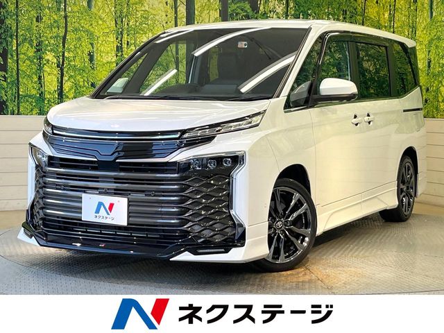 2023 Toyota Voxy