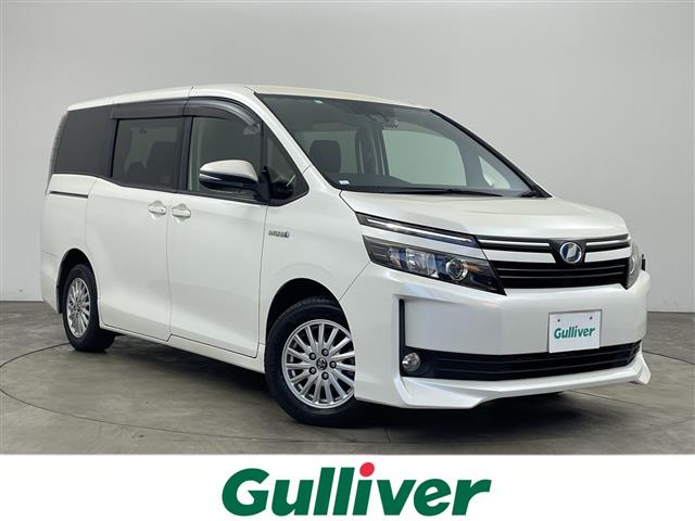Toyota Voxy 1