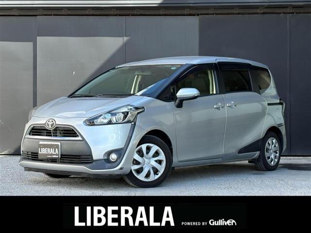 Toyota Sienta 1