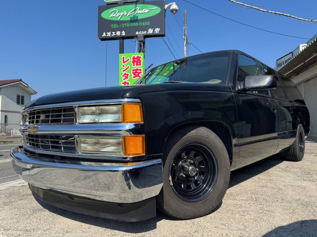 GMC サバーバン 1