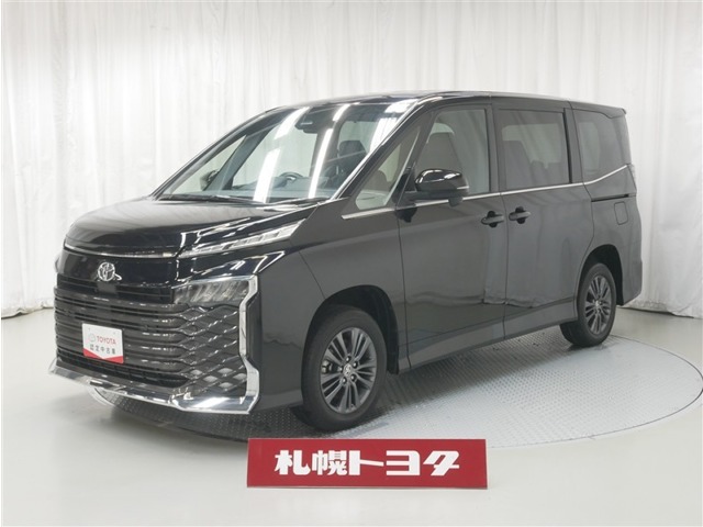 Toyota Voxy 1
