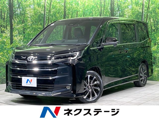 Toyota Noah 1