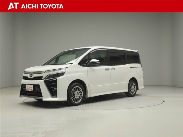 Toyota Voxy 1