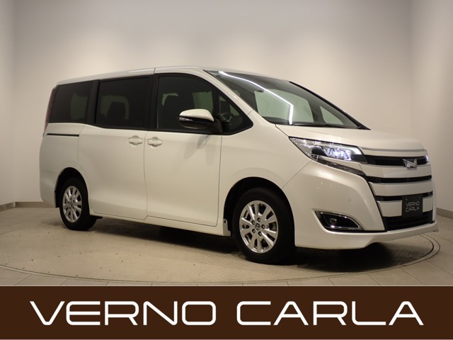 Toyota Noah 1