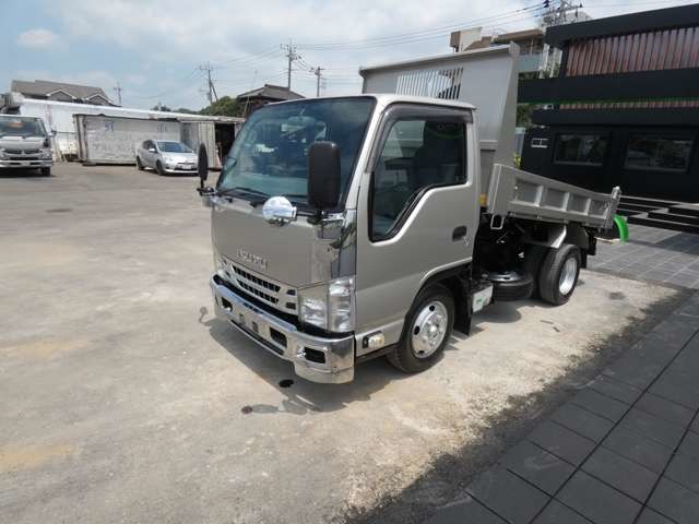 Isuzu Elf 2