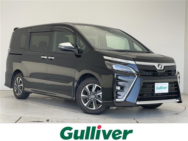 Toyota Voxy 1
