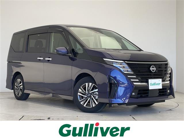 Nissan Serena 1