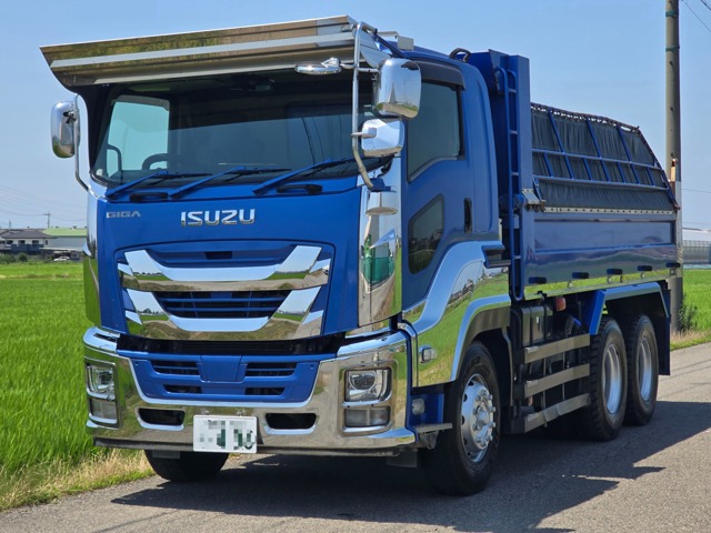 2018 Isuzu Giga