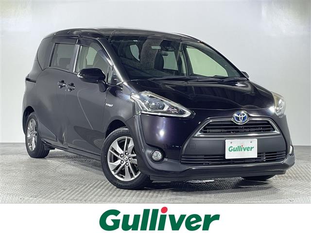 Toyota Sienta 1