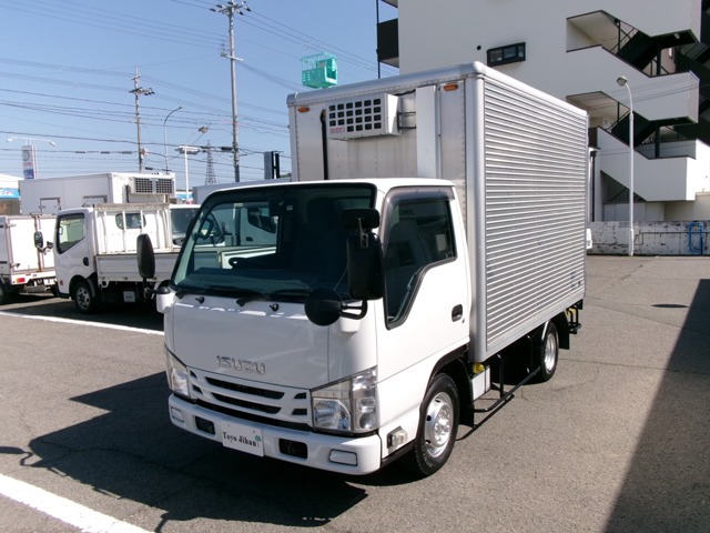 2016 Isuzu Elf