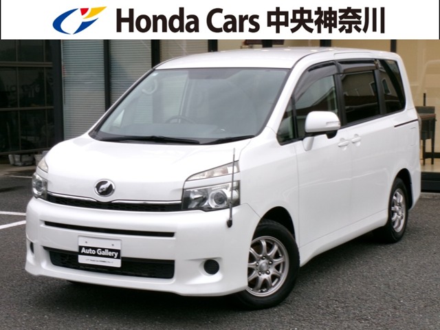 2013 Toyota Voxy