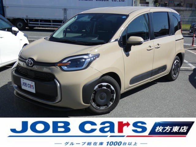 Toyota Sienta 1