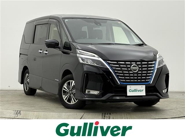 Nissan Serena 1