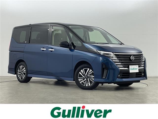 Nissan Serena 1