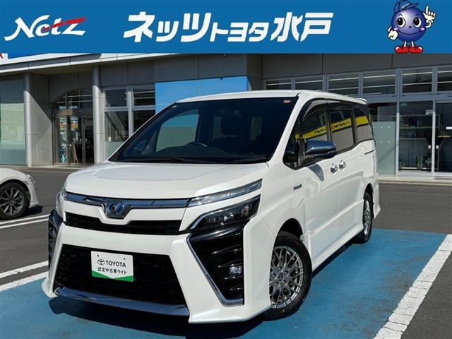 Toyota Voxy 1