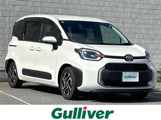 Toyota Sienta 1
