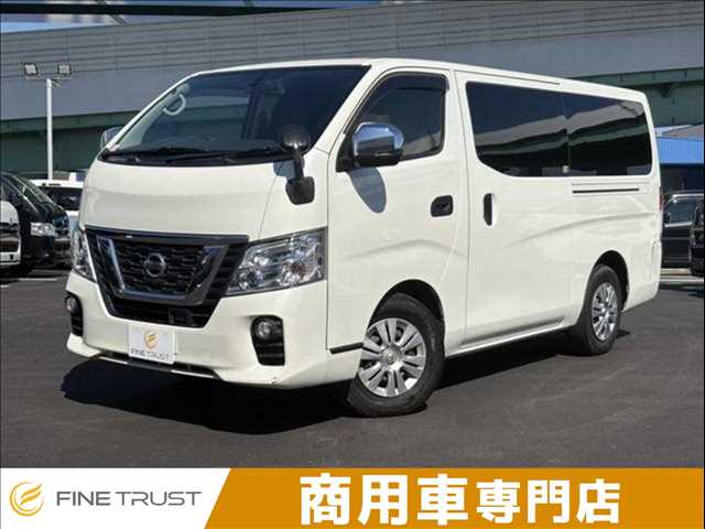 Nissan NV350 Caravan 1