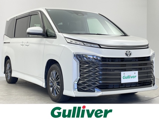 Toyota Voxy 2