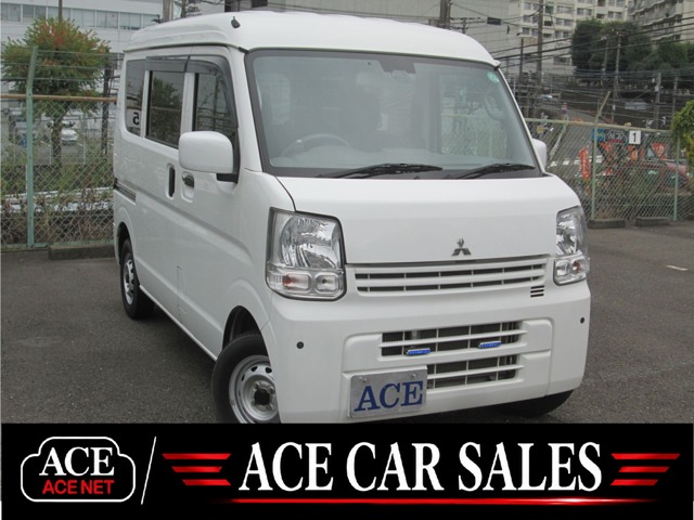 Mitsubishi Minicab Van 1