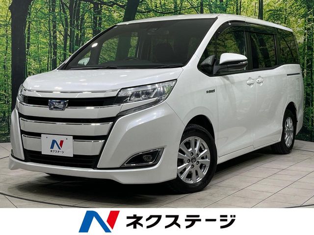 Toyota Noah 1