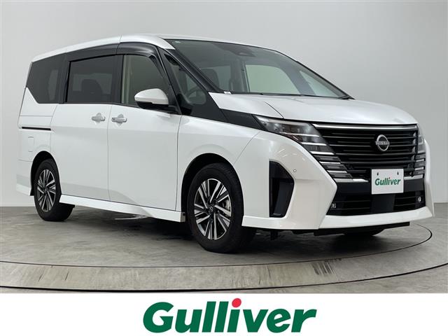 Nissan Serena 1