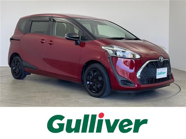 Toyota Sienta 1